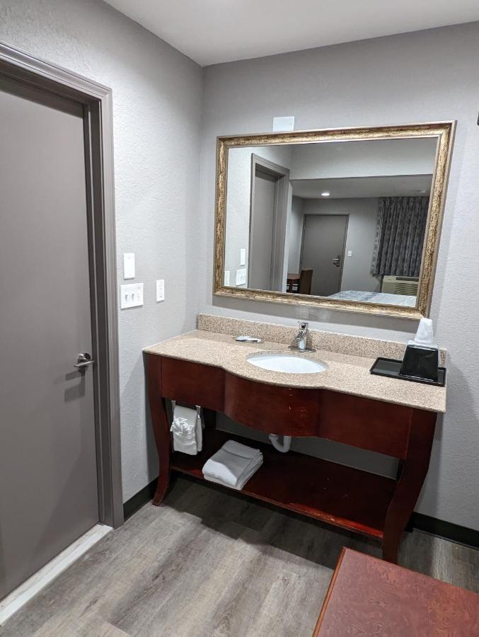 Okc Hotel 오클라호마시티 외부 사진